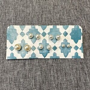 Elegant Pearl Stud Earrings Set